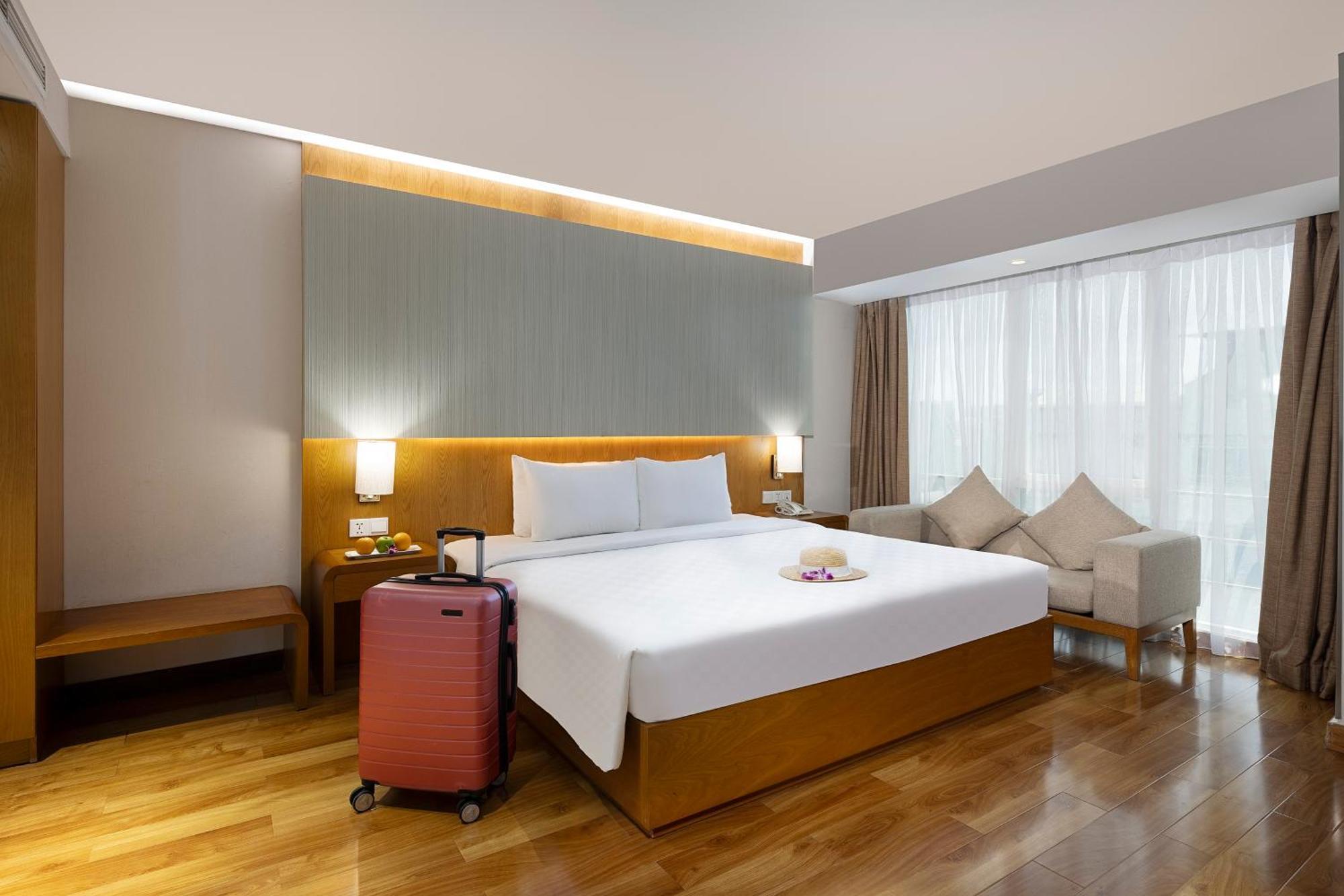 Harmony Saigon Hotel & Spa Хошимин Экстерьер фото